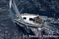 Bavaria Cruiser 33 aus der Luft.