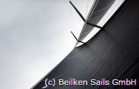 Pechschwarz: das neue  Millenium Monolithic, das Beilken Sails erstmals in Deutschland anbietet.