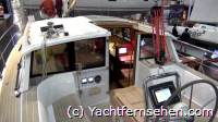 Blick vom Cockpit in den Decksalon der Sirius DS 40 - by Yachtfernsehen.com.